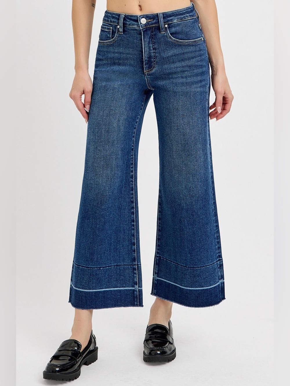 RISEN HIGH RISE CROP WIDE RELEASE HEM JEANS